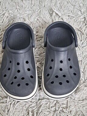 Classic Unisex Crocs Black Clogs Size M 4 | W 6